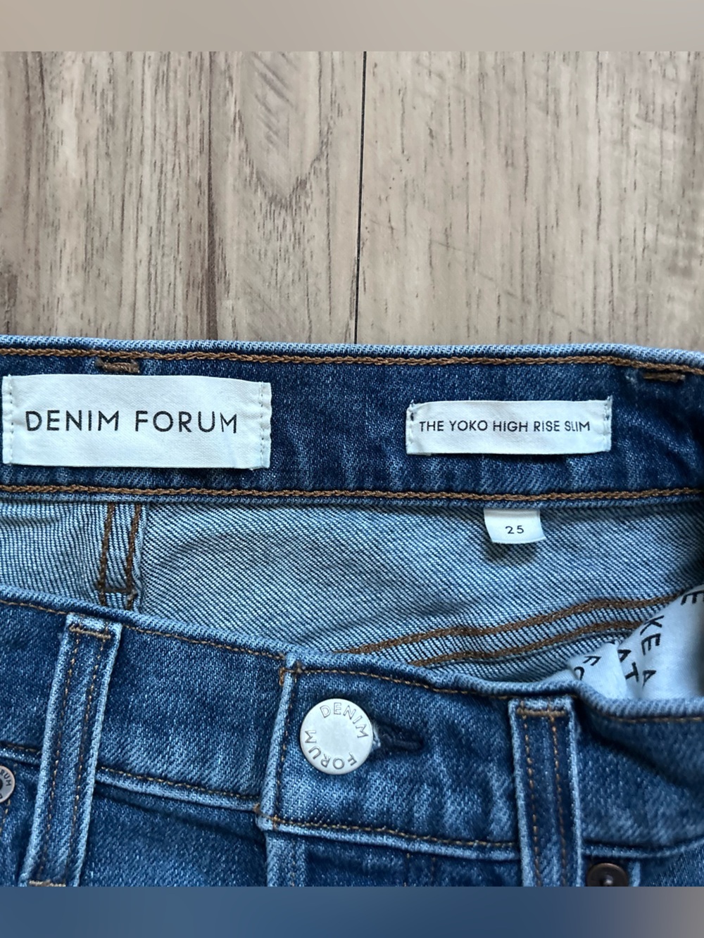 Denim Forum Aritzia The Yoko High Rise Slim modern cigarette classic timeless - Picture 2 of 11